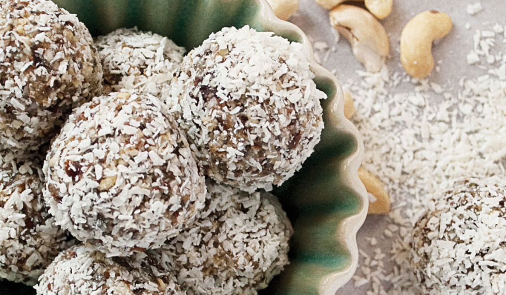 siggi's Icelandic-style yogurt: skyr - Coconut & Date Protein Bites